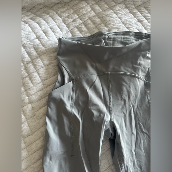 Lululemon Power Through High Rise - Picture 2 of 4